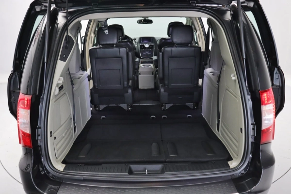Foto do veiculo CHRYSLER TOWN & COUNTRY LIMITED | 7 LUGARES