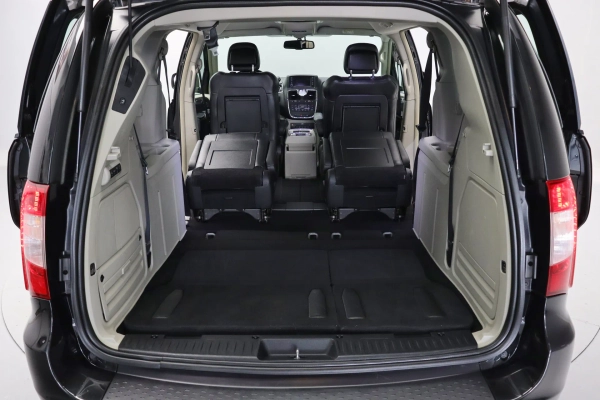 Foto do veiculo CHRYSLER TOWN & COUNTRY LIMITED | 7 LUGARES