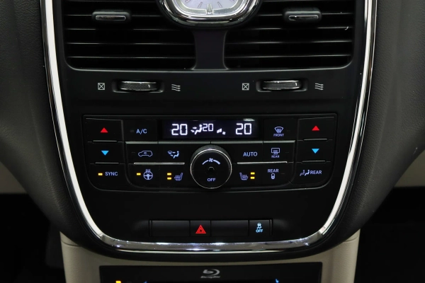 Foto do veiculo CHRYSLER TOWN & COUNTRY LIMITED | 7 LUGARES