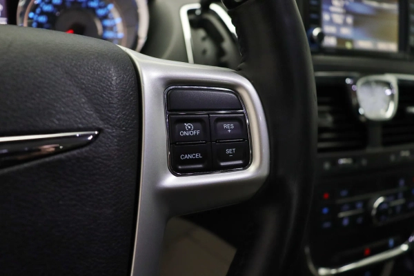 Foto do veiculo CHRYSLER TOWN & COUNTRY LIMITED | 7 LUGARES