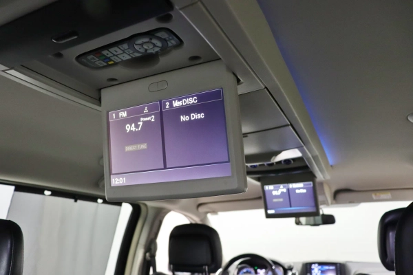 Foto do veiculo CHRYSLER TOWN & COUNTRY LIMITED | 7 LUGARES