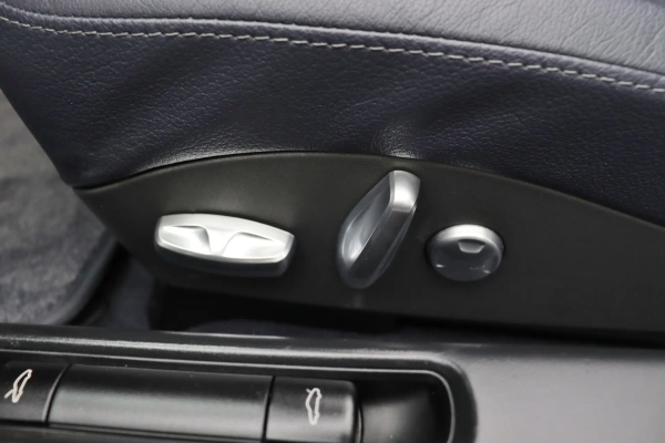 Foto do veiculo PORSCHE BOXSTER S MANUAL