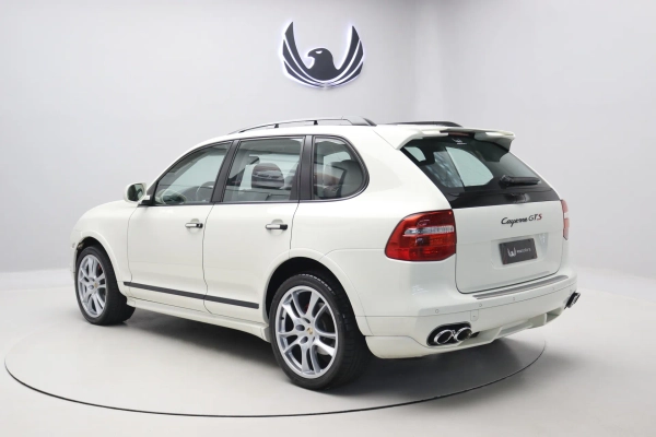 Foto do veiculo PORSCHE CAYENNE GTS