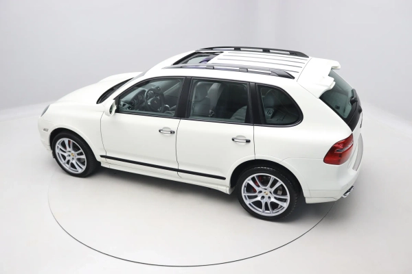 Foto do veiculo PORSCHE CAYENNE GTS