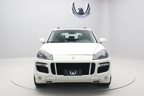 Foto do veiculo PORSCHE CAYENNE GTS