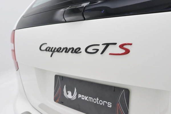 Foto do veiculo PORSCHE CAYENNE GTS