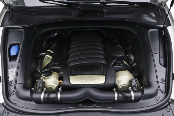 Foto do veiculo PORSCHE CAYENNE GTS