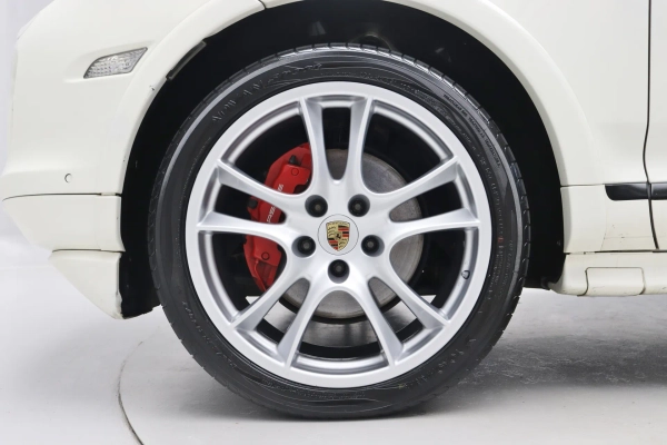 Foto do veiculo PORSCHE CAYENNE GTS