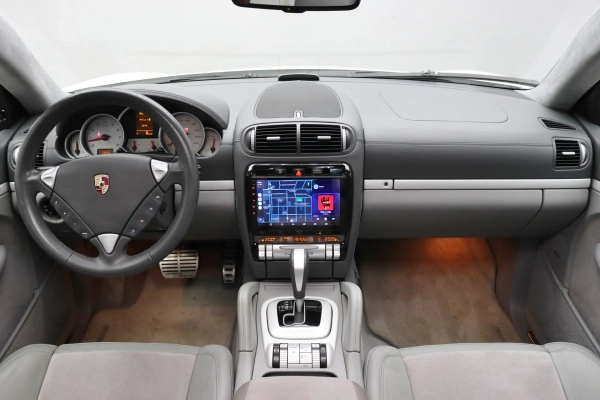 Foto do veiculo PORSCHE CAYENNE GTS