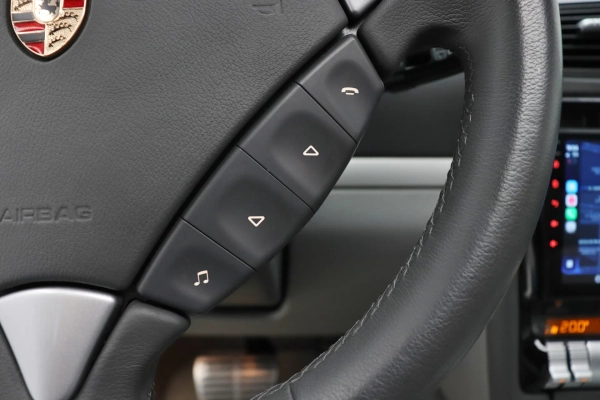 Foto do veiculo PORSCHE CAYENNE GTS