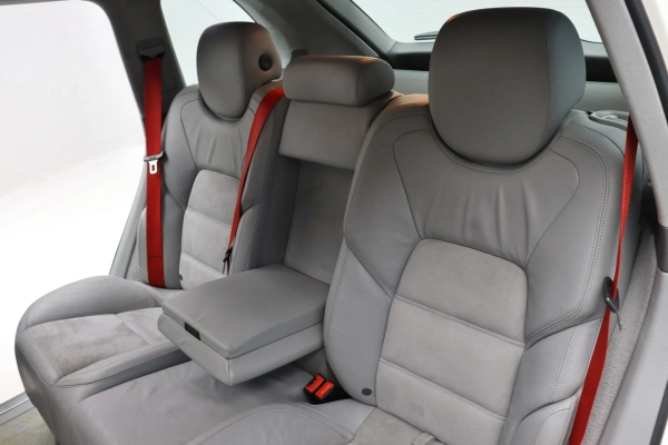 Foto do veiculo PORSCHE CAYENNE GTS