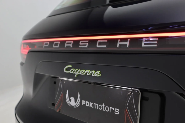 Foto do veiculo PORSCHE CAYENNE E-HYBRID
