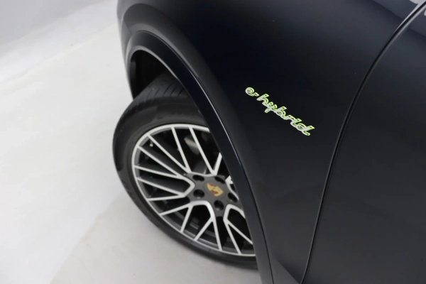Foto do veiculo PORSCHE CAYENNE E-HYBRID