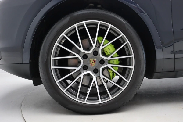 Foto do veiculo PORSCHE CAYENNE E-HYBRID