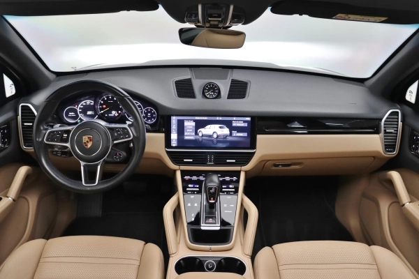 Foto do veiculo PORSCHE CAYENNE E-HYBRID