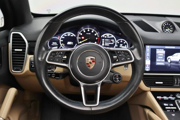 Foto do veiculo PORSCHE CAYENNE E-HYBRID