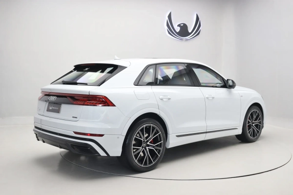 Foto do veiculo AUDI Q8 PERFORMANCE BLACK