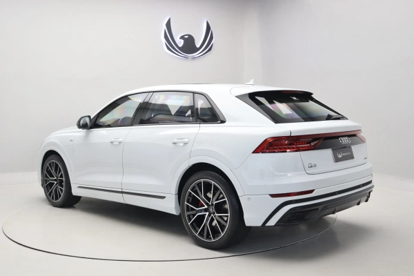 Foto do veiculo AUDI Q8 PERFORMANCE BLACK