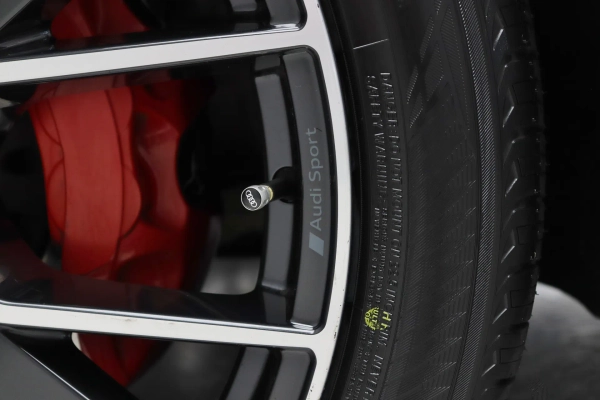 Foto do veiculo AUDI Q8 PERFORMANCE BLACK