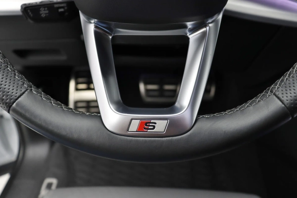 Foto do veiculo AUDI Q8 PERFORMANCE BLACK