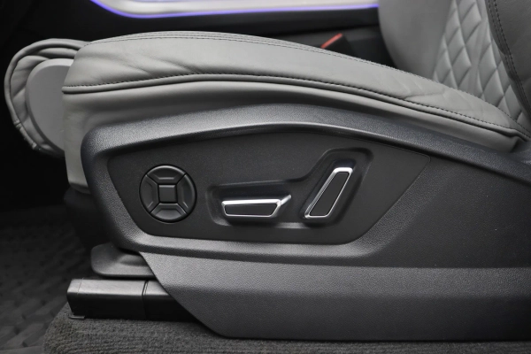 Foto do veiculo AUDI Q8 PERFORMANCE BLACK