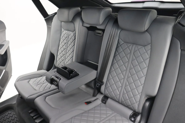 Foto do veiculo AUDI Q8 PERFORMANCE BLACK