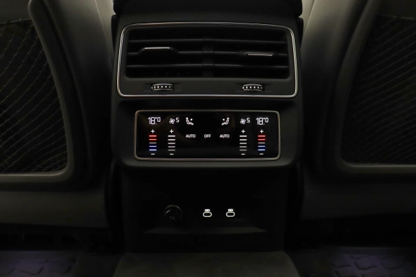 Foto do veiculo AUDI Q8 PERFORMANCE BLACK