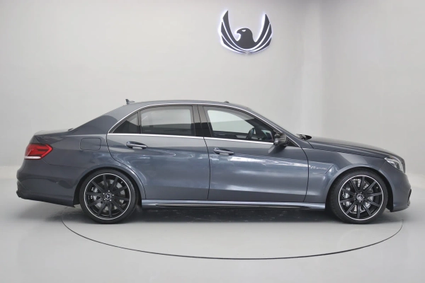 Foto do veiculo MERCEDES-BENZ E 63 AMG