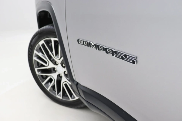 Foto do veiculo JEEP COMPASS LIMITED T270 FLEX