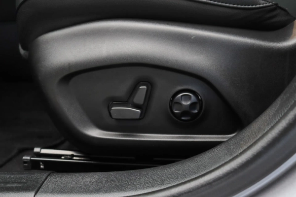 Foto do veiculo JEEP COMPASS LIMITED T270 FLEX