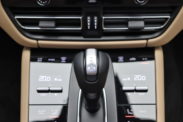 Foto do veiculo PORSCHE MACAN 