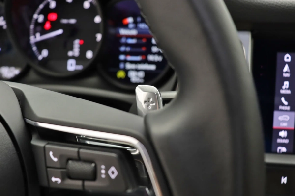 Foto do veiculo PORSCHE MACAN 