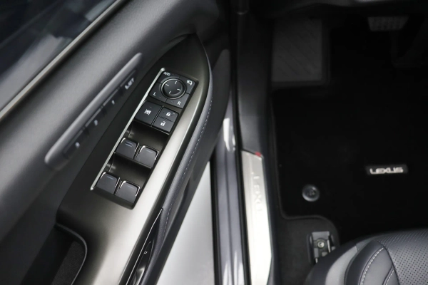 Foto do veiculo LEXUS NX 350H LUXURY