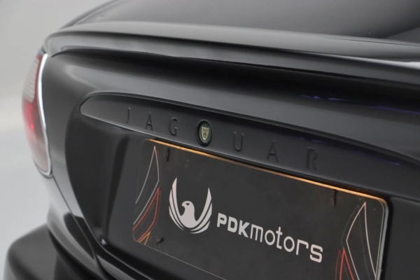 Foto do veiculo JAGUAR XKR 