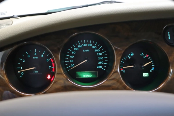 Foto do veiculo JAGUAR XKR 