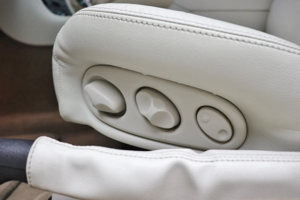 Foto do veiculo JAGUAR XKR 