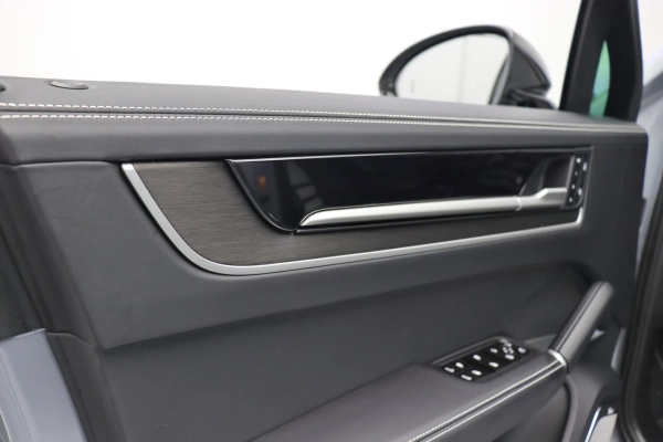 Foto do veiculo PORSCHE CAYENNE TURBO GT