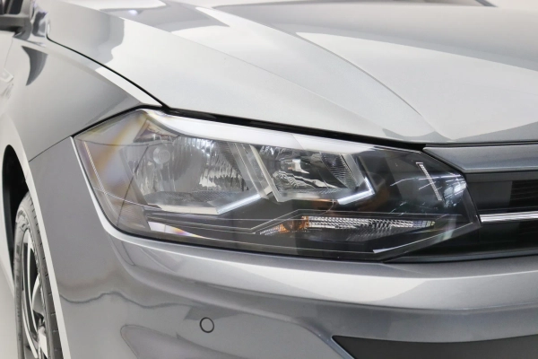 Foto do veiculo VOLKSWAGEN POLO HIGHLINE TSI