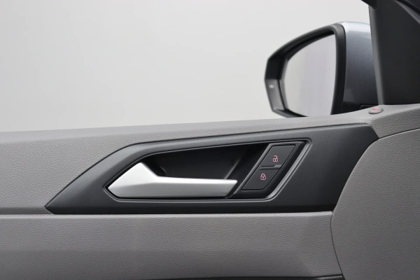 Foto do veiculo VOLKSWAGEN POLO HIGHLINE TSI