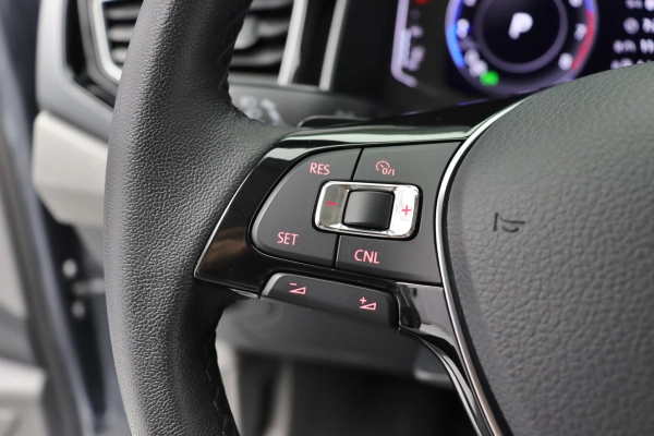 Foto do veiculo VOLKSWAGEN POLO HIGHLINE TSI