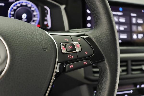 Foto do veiculo VOLKSWAGEN POLO HIGHLINE TSI