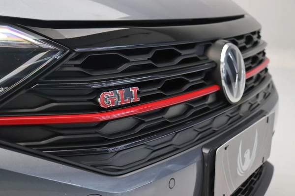 Foto do veiculo VOLKSWAGEN JETTA GLI