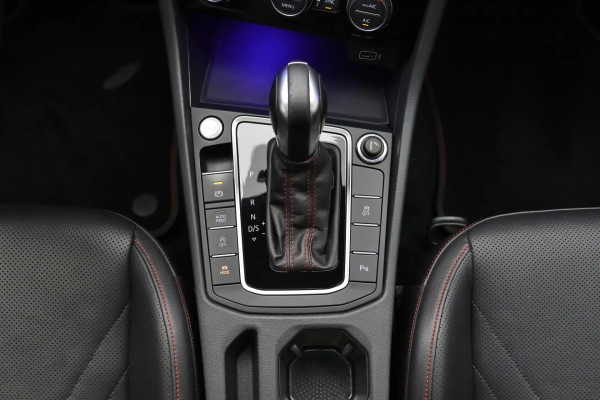 Foto do veiculo VOLKSWAGEN JETTA GLI