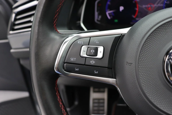 Foto do veiculo VOLKSWAGEN JETTA GLI