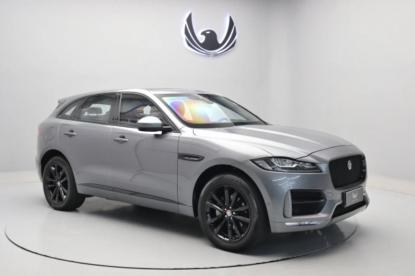 Foto do veiculo JAGUAR F-PACE R-SPORT