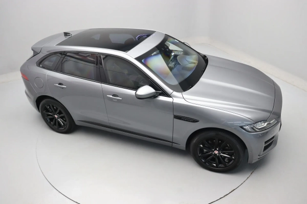 Foto do veiculo JAGUAR F-PACE R-SPORT