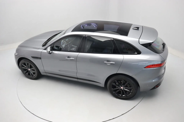 Foto do veiculo JAGUAR F-PACE R-SPORT