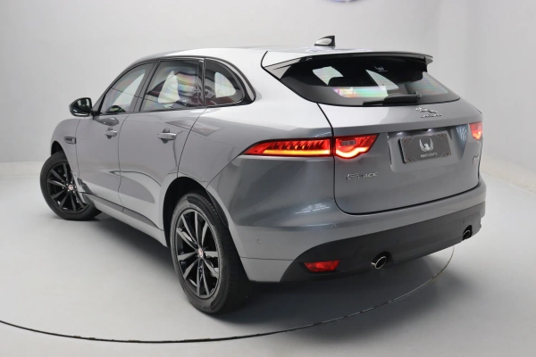 Foto do veiculo JAGUAR F-PACE R-SPORT