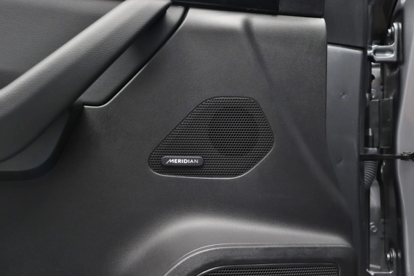 Foto do veiculo JAGUAR F-PACE R-SPORT