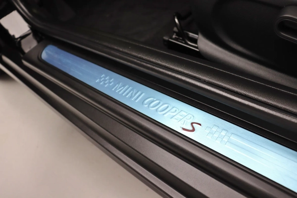 Foto do veiculo MINI COOPER S